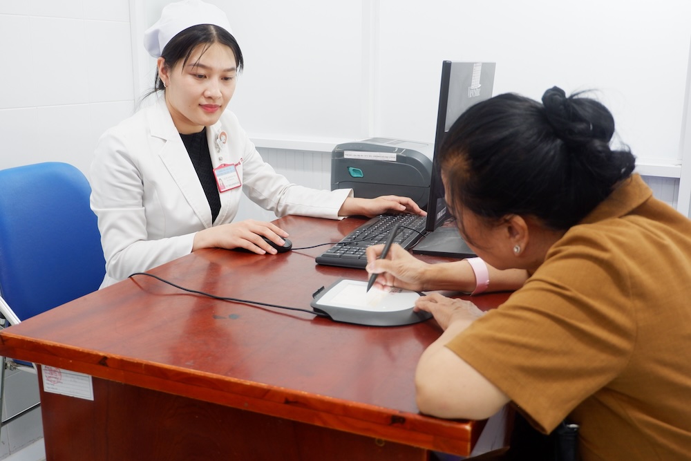 Hồ sơ sức khỏe điện tử toàn quốc: từ giấy sang dữ liệu số an toàn