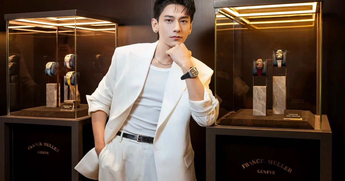 Ca sĩ Isaac và hành trình vượt mác 'không hit' để tái định nghĩa thành công