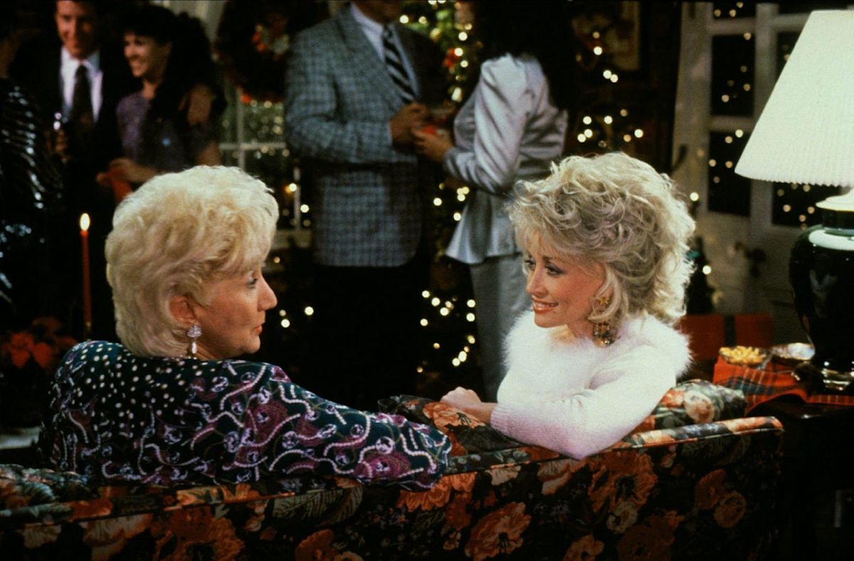 Từ nhạc đồng quê đến màn ảnh: di sản phim của Dolly Parton