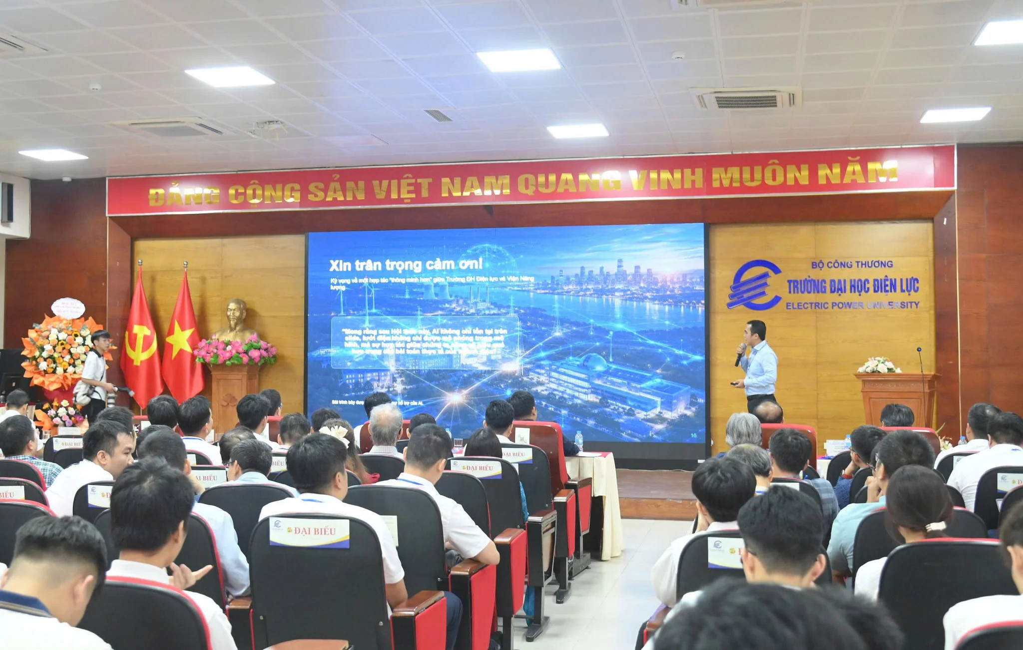 Việt Nam hướng tới 16,3 GW lưu trữ năng lượng: cơ hội và sức ép cho lưới điện thông minh