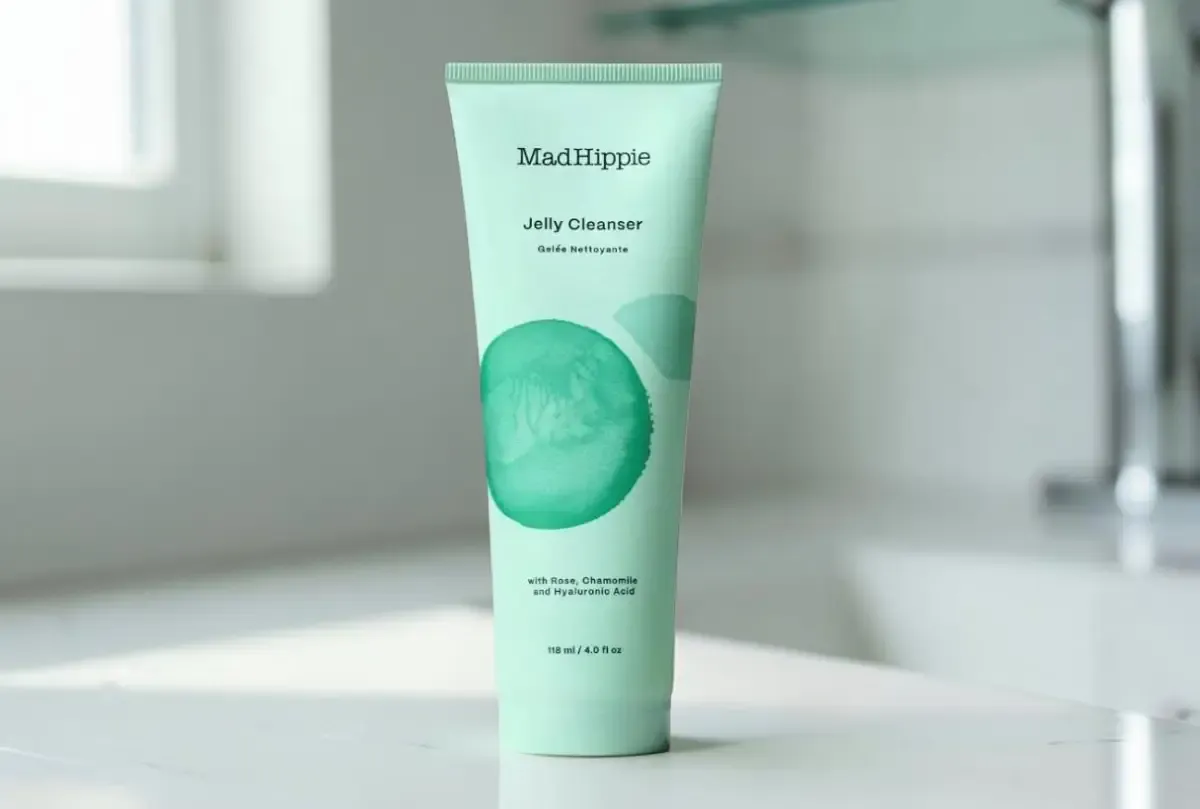 Sữa rửa mặt dạng gel: Mad Hippie hay ACURE hợp với da nhạy cảm?