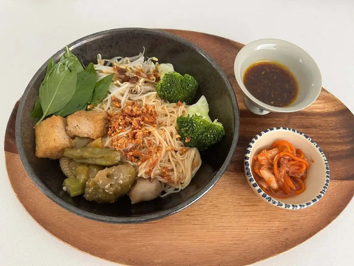 Mâm cơm chay Vu Lan đơn giản mà đẹp mắt