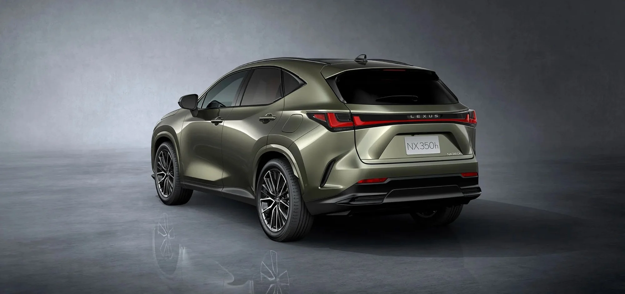 Lexus NX facelift: nội thất lột xác, hybrid mạnh hơn mọi kỳ vọng