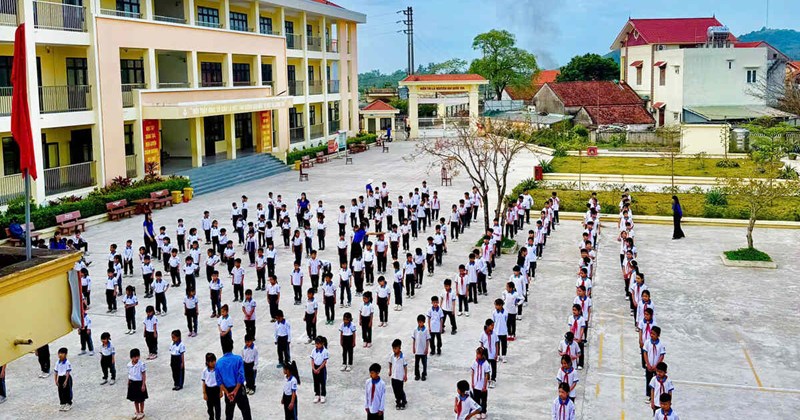 Những giáo viên bền bỉ dạy học trên đảo xa