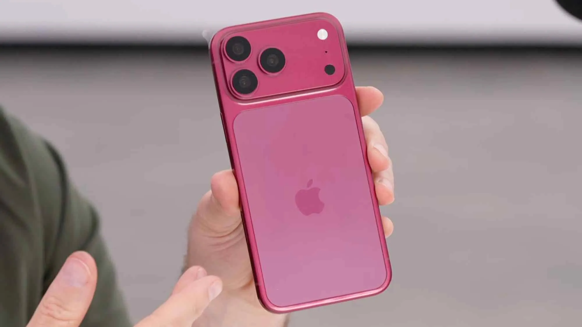 iPhone 18 Pro lộ 3 màu mới: Dark Cherry có đủ sức thành xu hướng?