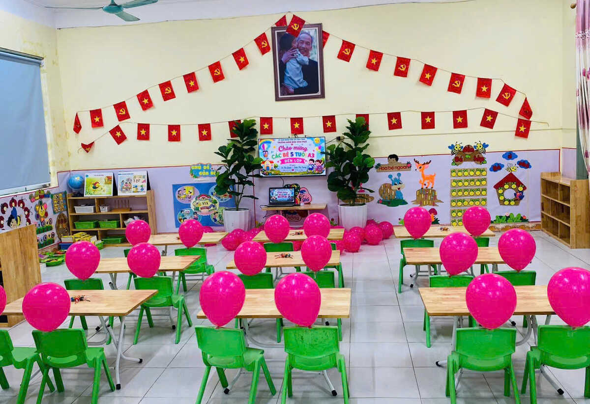 Những giáo viên bền bỉ dạy học trên đảo xa