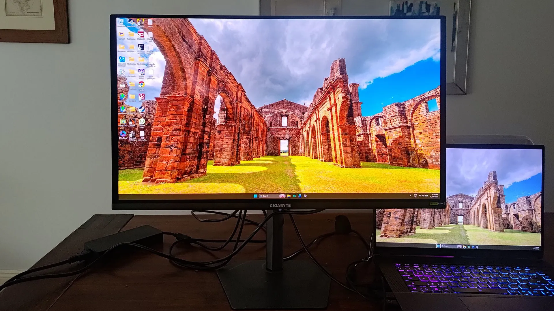 GIGABYTE G27Q20 vs MO27Q2A vs GO27Q24A: nên chọn màn nào?
