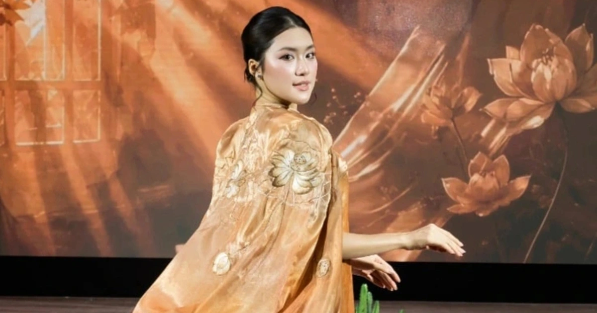 Từ vương miện đến sàn diễn: Phương Oanh và hành trình áo dài xứ Huế