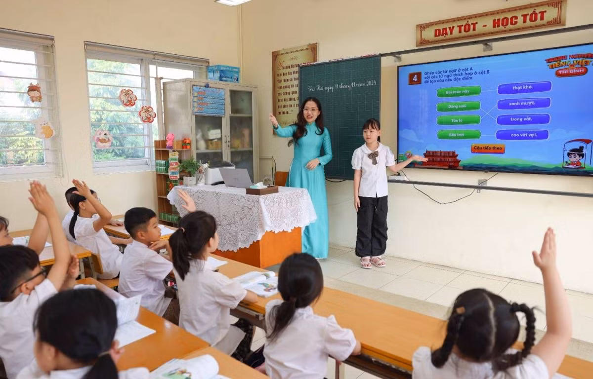 Những chính sách giáo dục có hiệu lực từ tháng 9: Học sinh, giáo viên và nhà trường cần chuẩn bị gì?