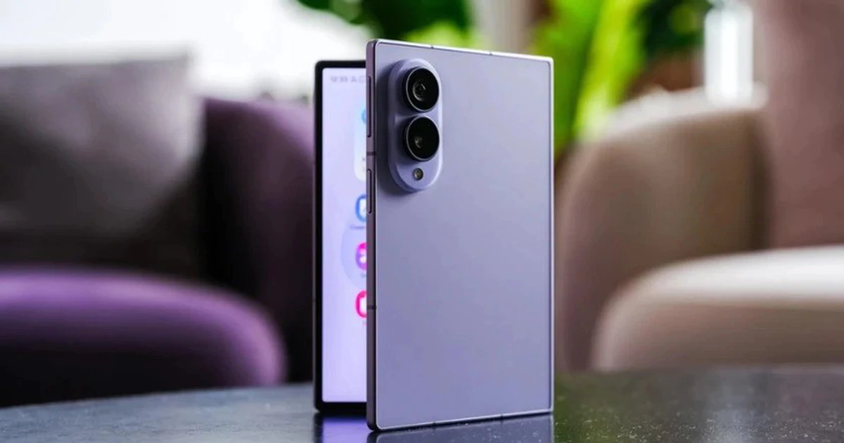 Vì sao người dùng iPhone trẻ tuổi đang đổ sang Galaxy Z Fold8