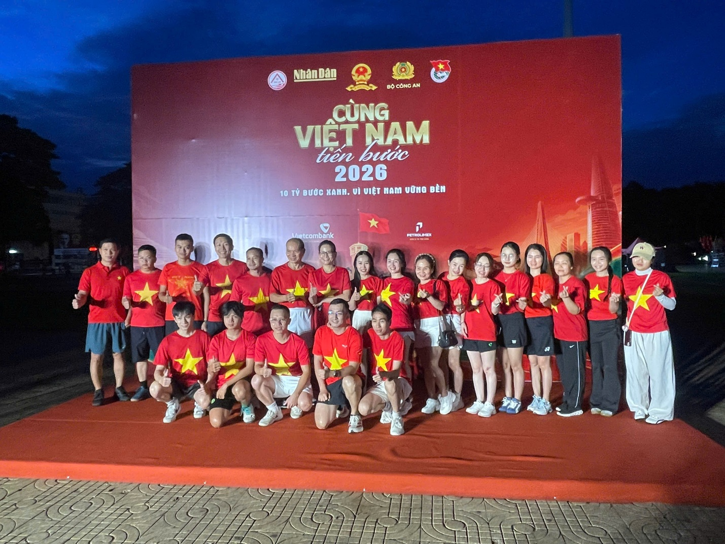 Hơn 11.000 người đi bộ toàn quốc: khi sức khỏe thành phong trào cộng đồng