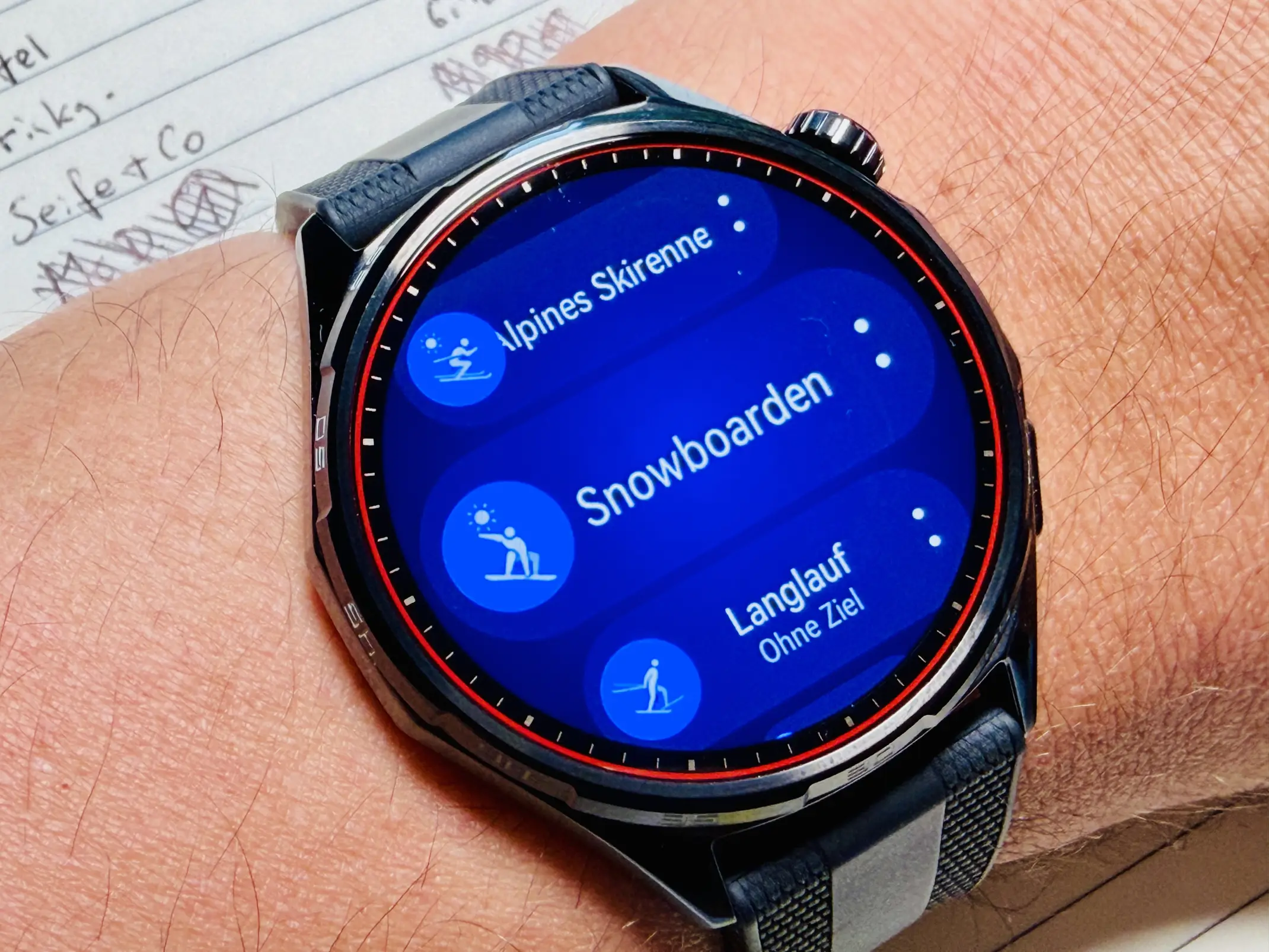 Huawei Watch GT 7 vs GT 7 Pro: nên chọn bản nào?