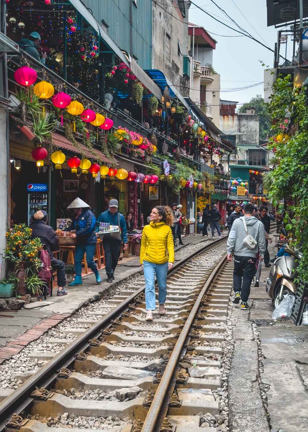 Hà Nội lọt nightlife top 15: Bí quyết của một thành phố thức đến khuya