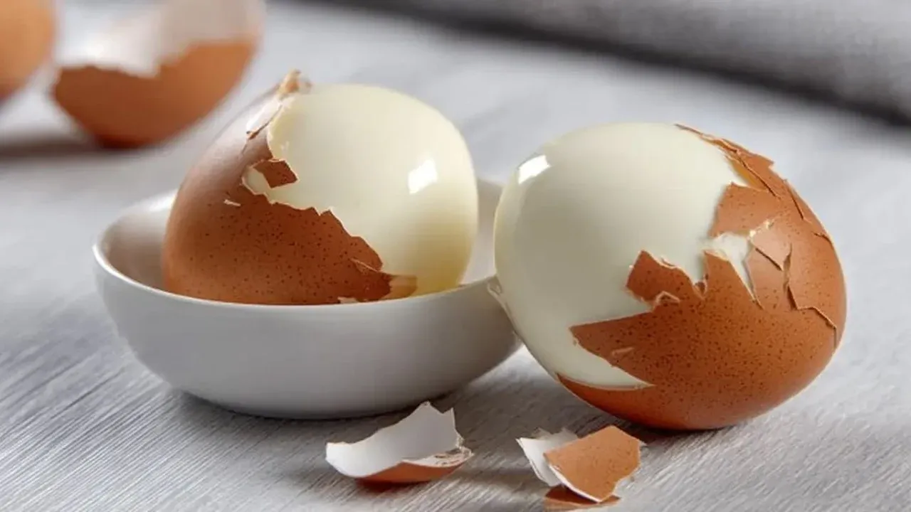 Ăn 2 quả trứng mỗi ngày: tăng hay giảm cholesterol xấu?