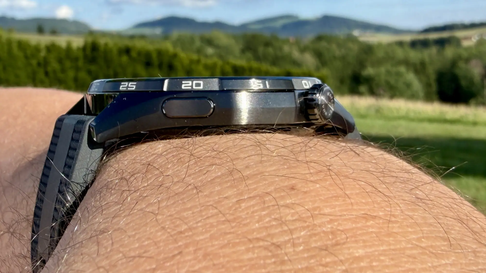 Huawei Watch GT 7 vs GT 7 Pro: nên chọn bản nào?