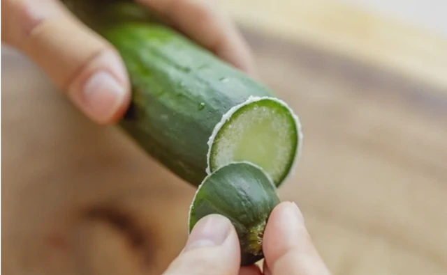 Dưa chuột, bông bí đắng: Tín hiệu độc tố chứ không phải “do trời”