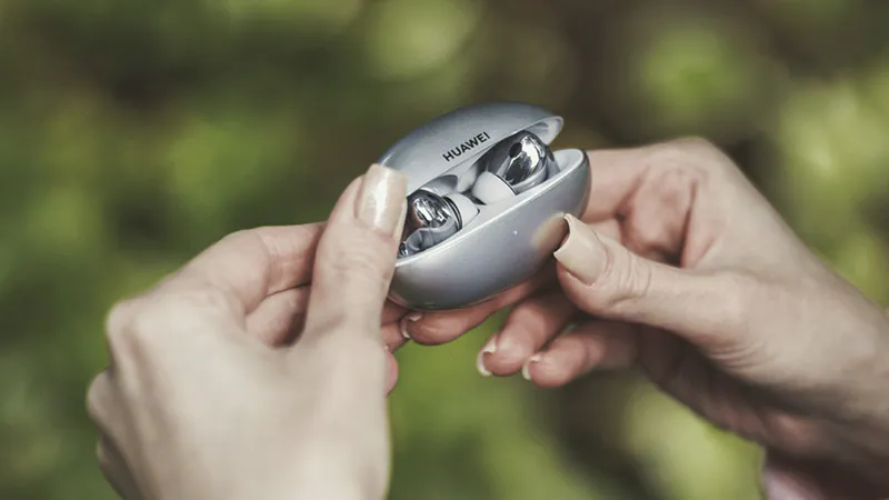 Huawei FreeBuds Neo: 30dB ANC có đủ sức thách thức Sony và Bose?