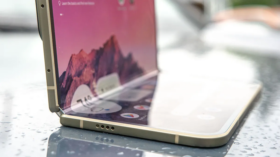 iPhone Ultra màn hình gập: Có đáng chờ đợi?
