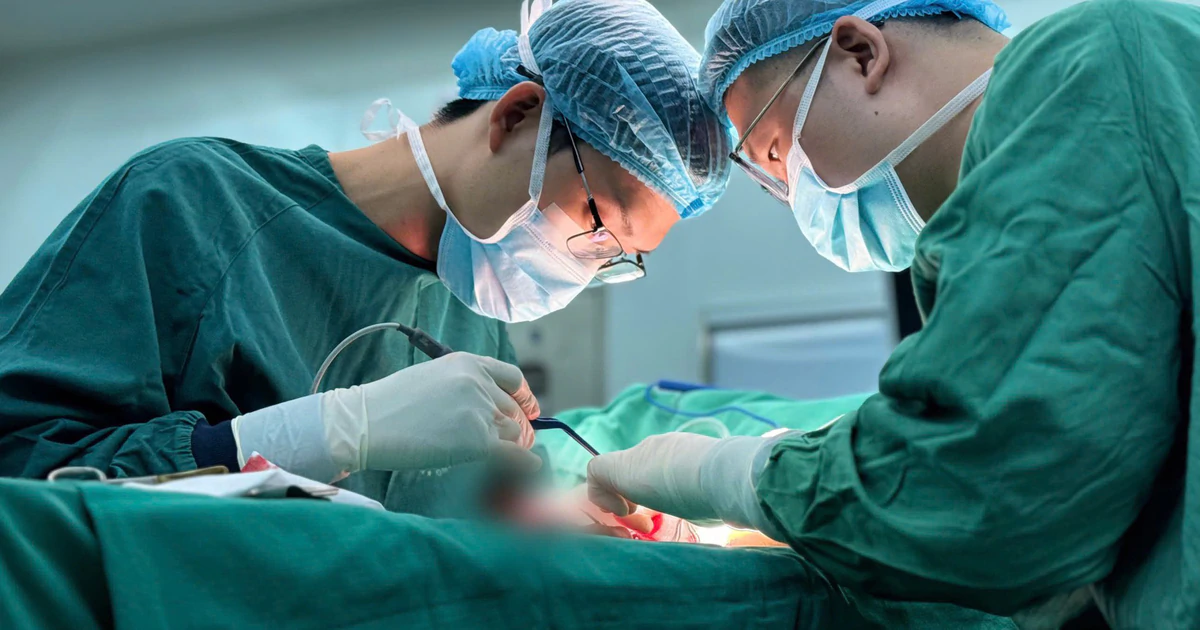 Vi khuẩn NTM sau nâng ngực: đừng nghĩ tháo túi là xong