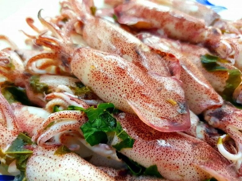 Luộc rau cho muối, luộc củ cho đường: Khoa học vị giác trong bếp Việt