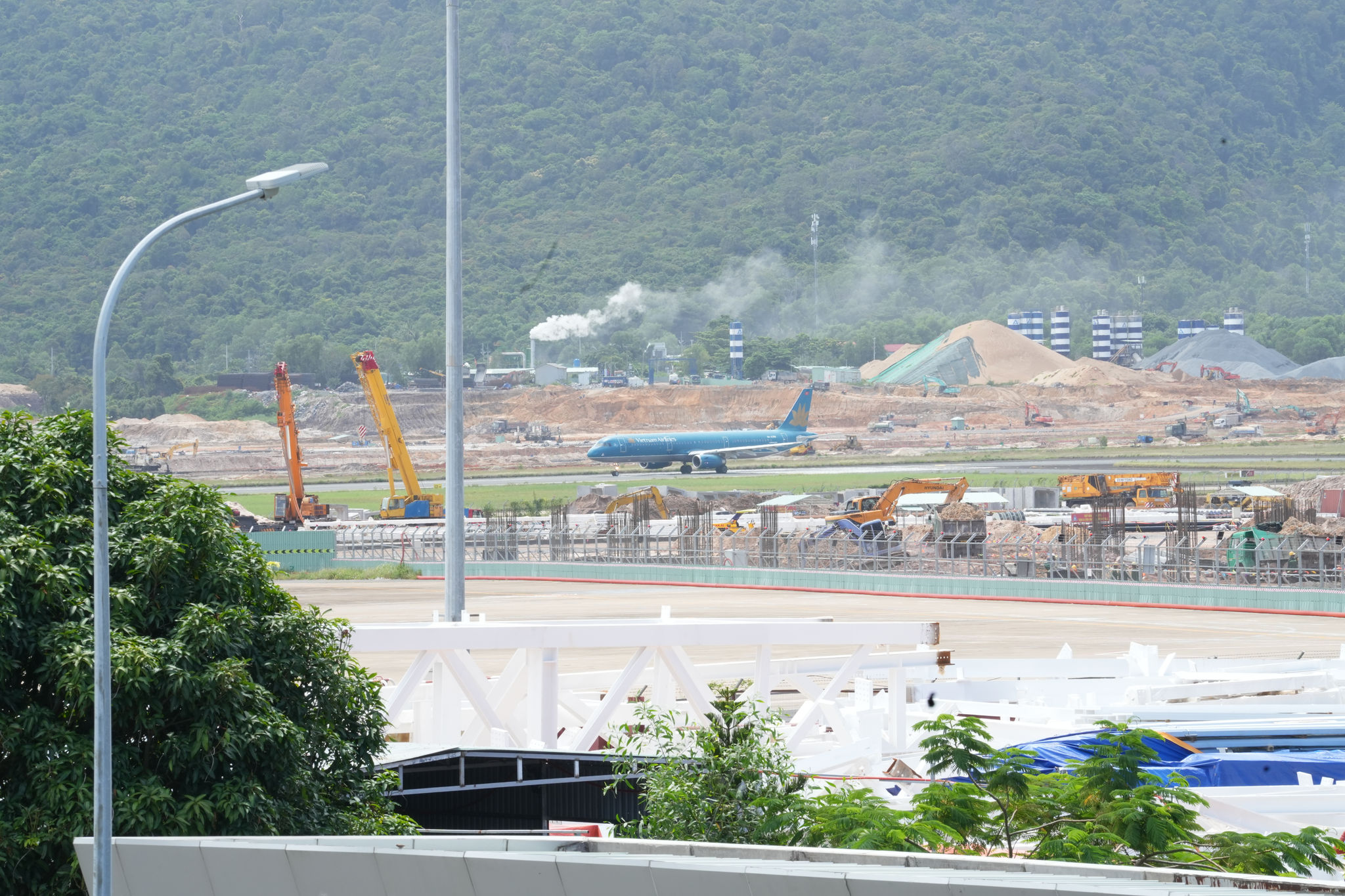 Sân bay Phú Quốc tăng tốc mở rộng hạ tầng trước APEC