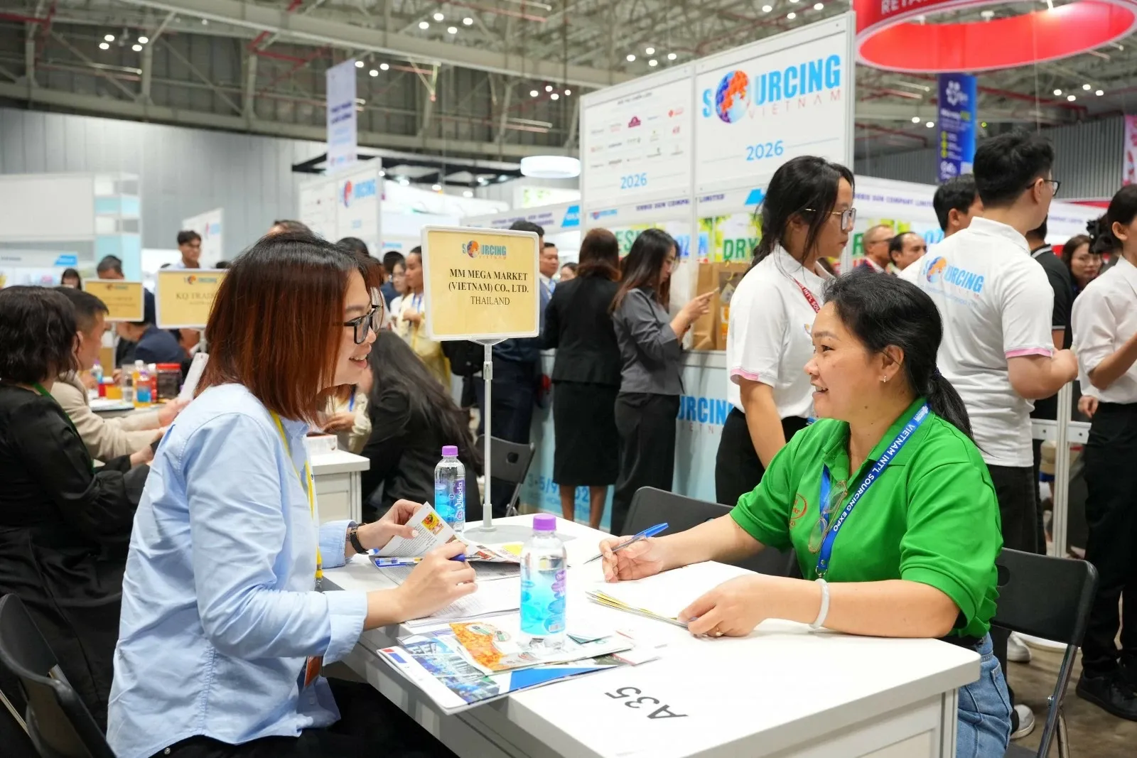 Tiêu chuẩn xanh toàn cầu: Cửa ải mới của ngành gỗ nội thất Việt