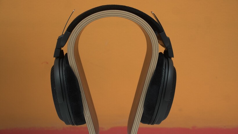 Audio-Technica ATH-ADX3000 vs Noble Audio FoKus Artemis: chọn tai nghe nào cho audiophile khó tính?