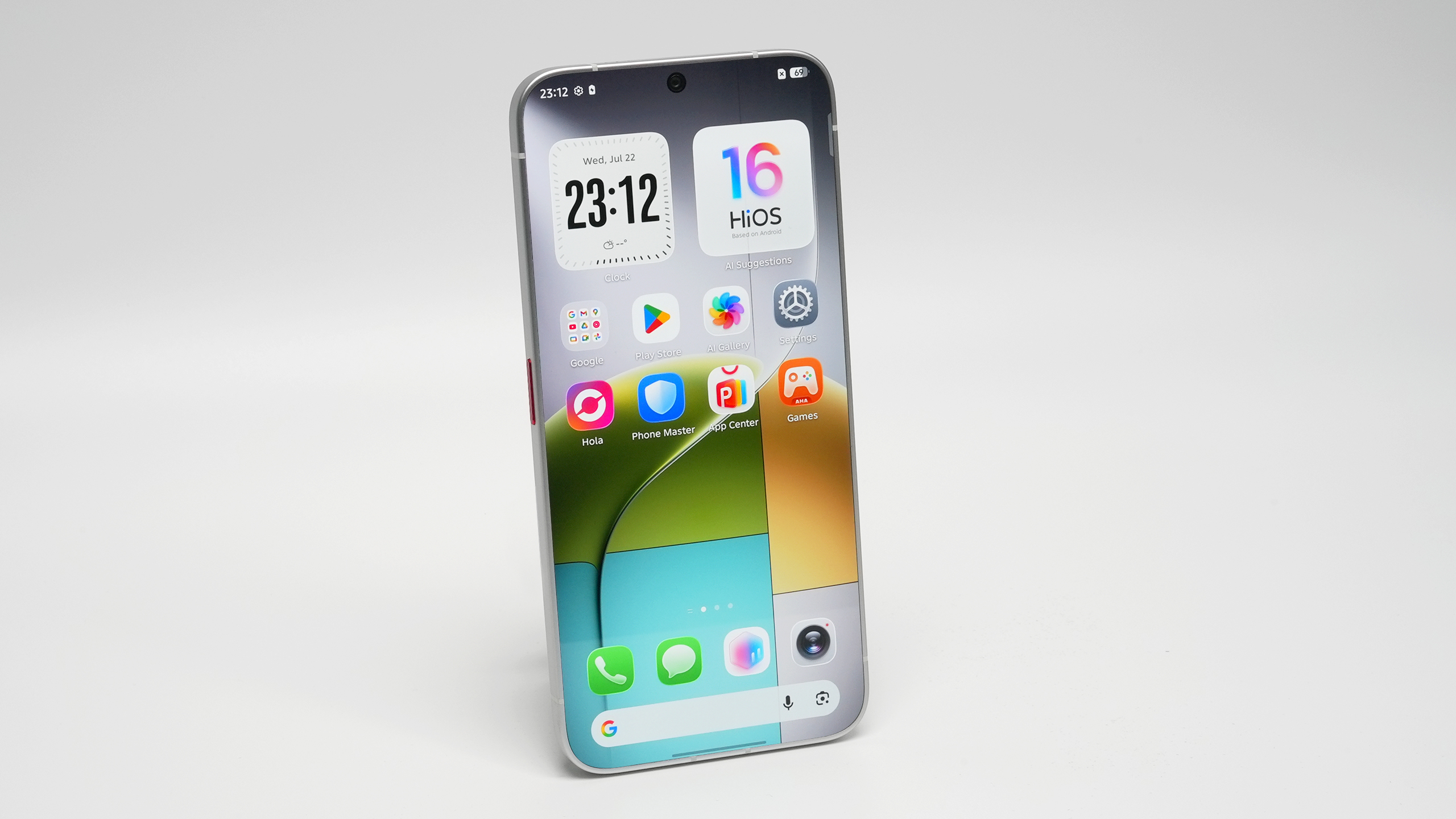 Telefon Konsep Tanpa Bezel Tecno: Isyarat Reka Bentuk Telefon Masa Depan