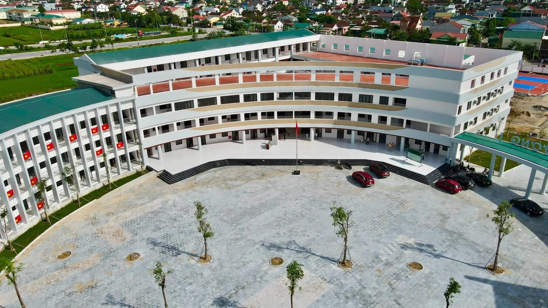 Nghệ An tăng tốc xây dựng trường công lập hiện đại