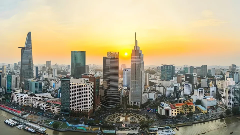 Việt Nam vượt Philippines, áp sát Thái Lan: Bước ngoặt trên bản đồ kinh tế khu vực