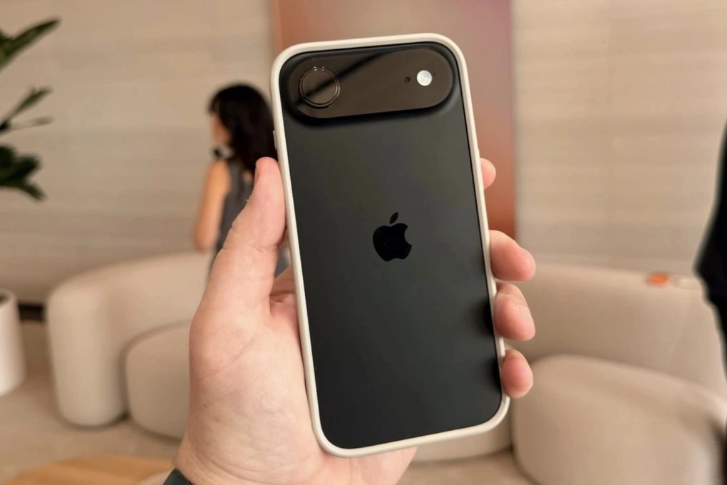 iPhone Air giảm giá 9 triệu đồng: Có nên mua lúc này?