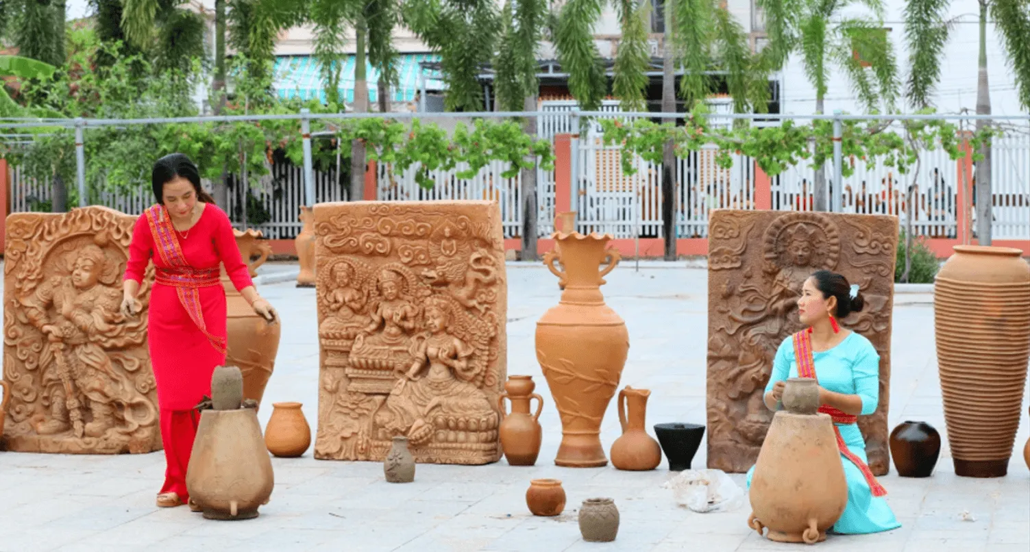 Cuộc thi thiết kế gốm Chăm: Từ Bàu Trúc đến thị trường hiện đại