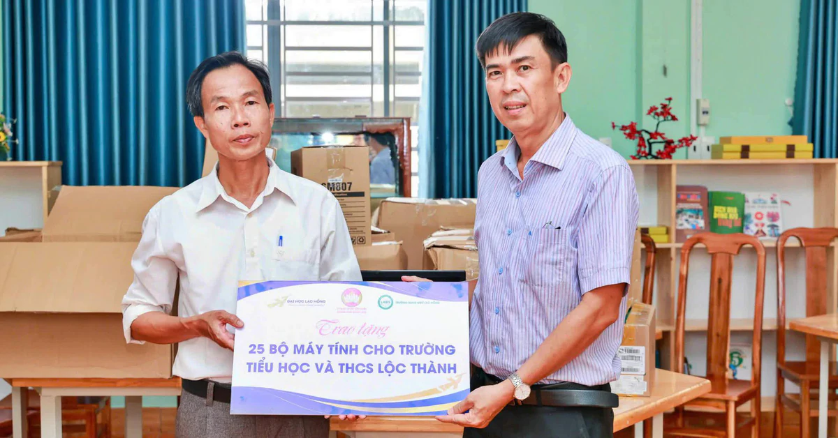 Công nghệ tiếp cận vùng sâu: từ thư viện điện tử đến phòng Tin học biên giới