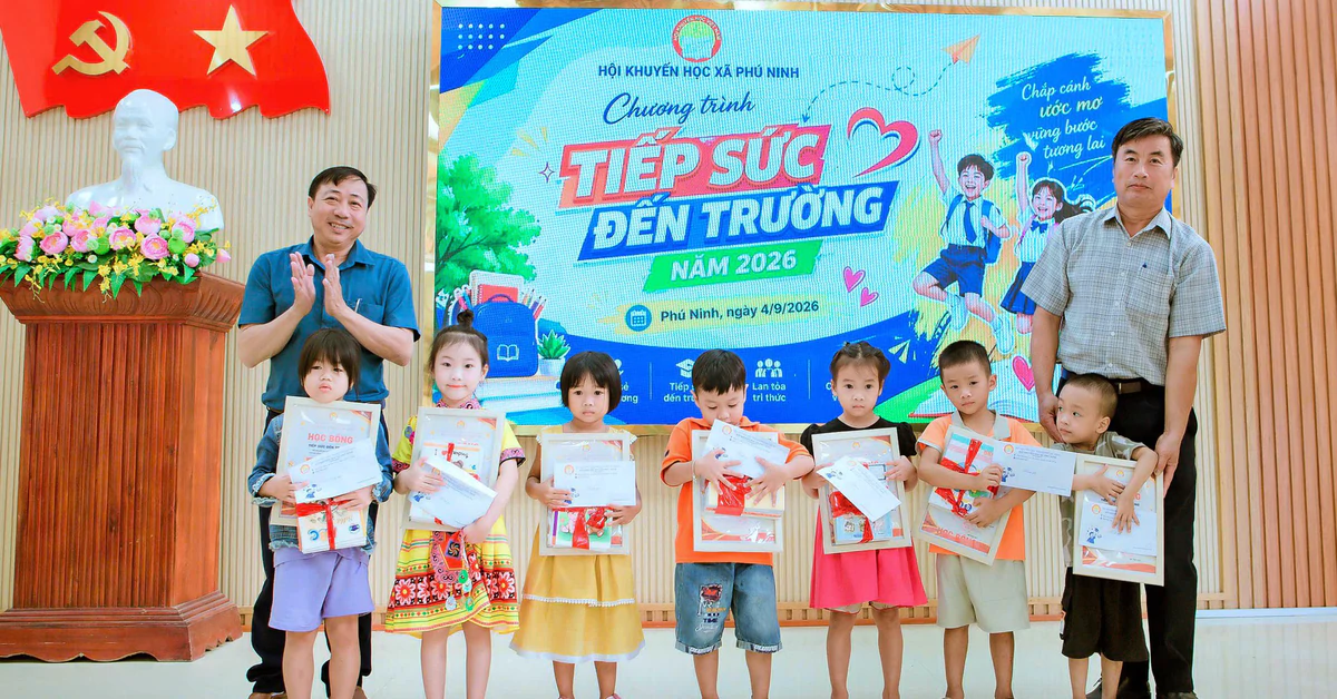 Các chương trình học bổng cho học sinh khó khăn: cơ hội nào cho con bạn?