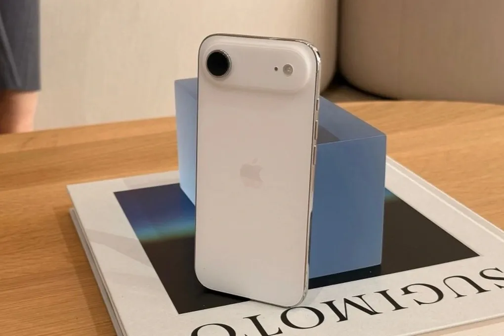 iPhone Air giảm giá 9 triệu đồng: Có nên mua lúc này?