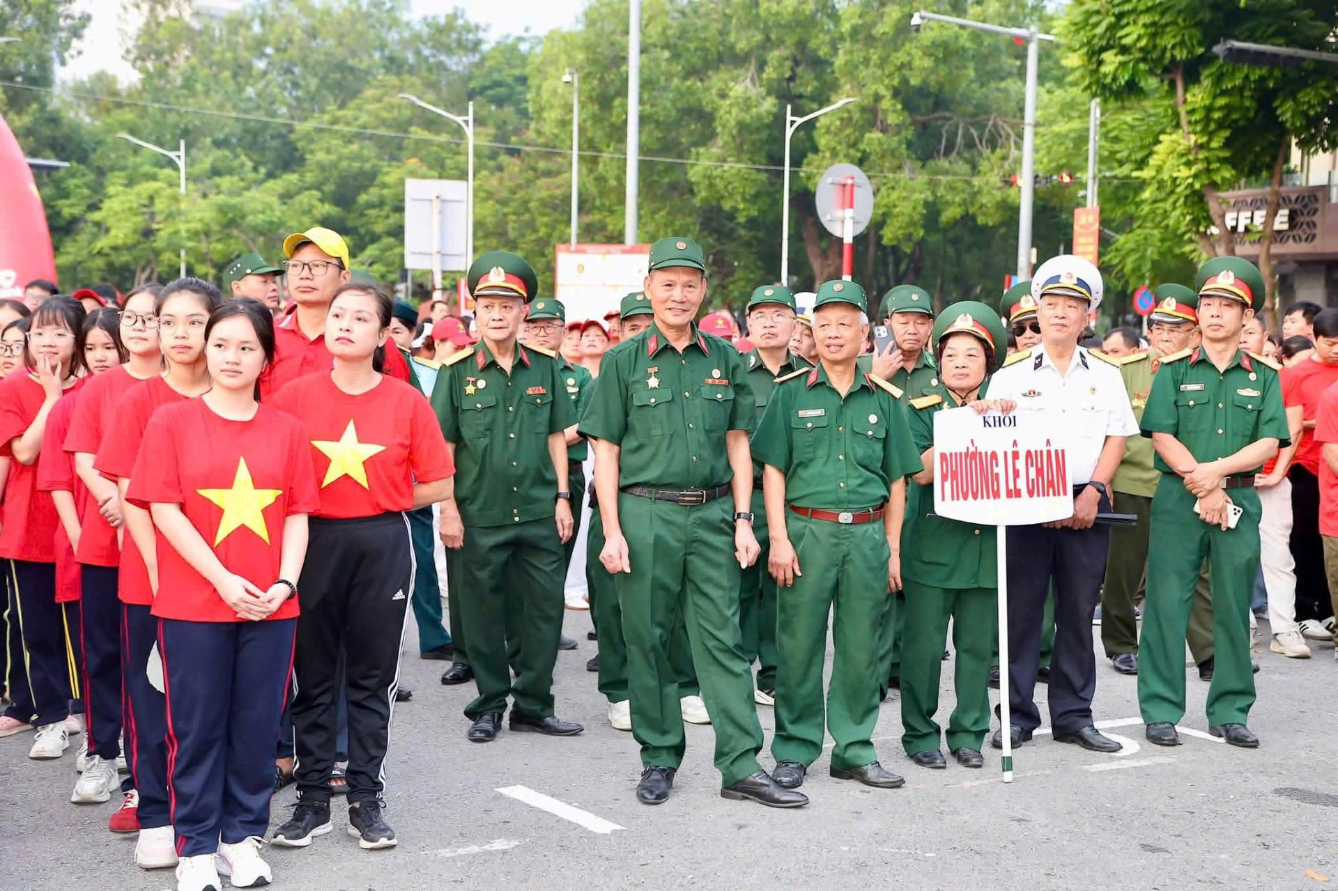 Hơn 11.000 người tham gia chương trình đi bộ toàn quốc: bước chân nhỏ, lợi ích lớn cho sức khỏe cộng đồng