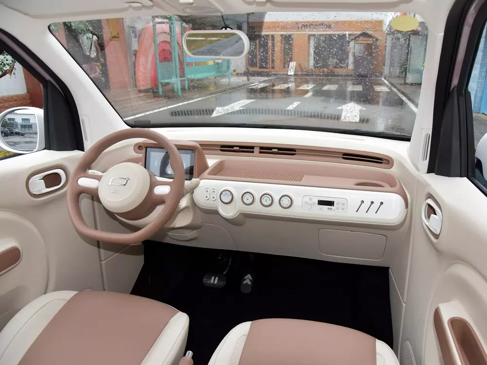 Xe điện mini dưới 300 triệu: Bestune Xiaoma 222 có đáng mua hơn VF 2 và Wuling?