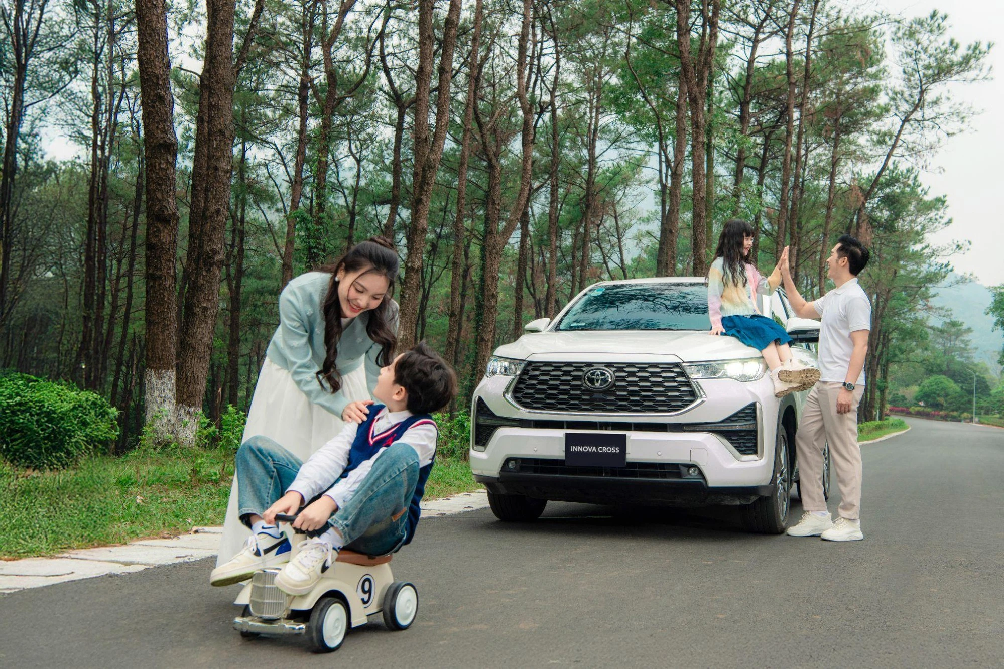Toyota Corolla Cross hybrid khuyến mãi lớn tháng 9