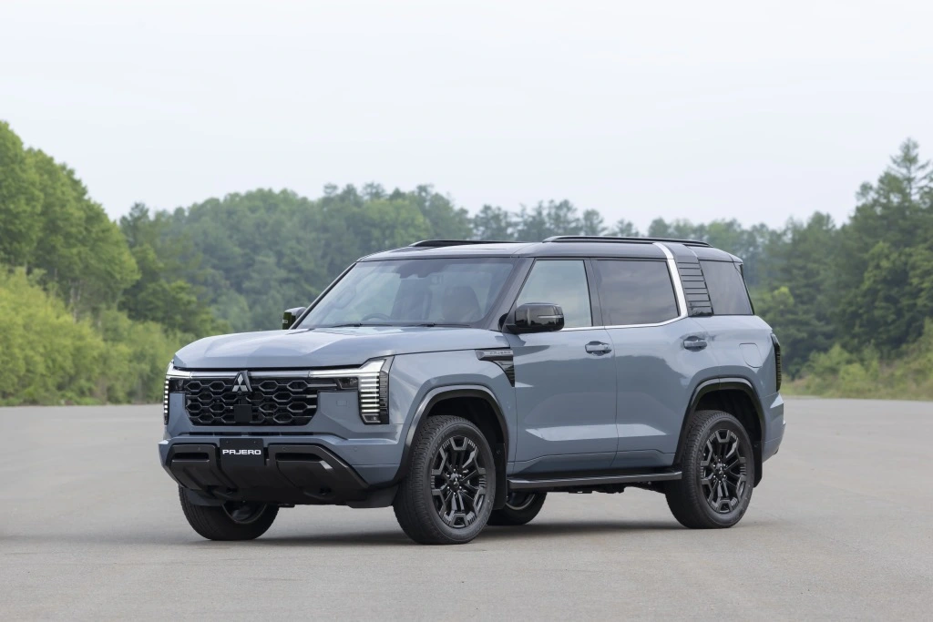 Mitsubishi Pajero thế hệ 5: cơ hội mới trong phân khúc SUV địa hình hạng sang