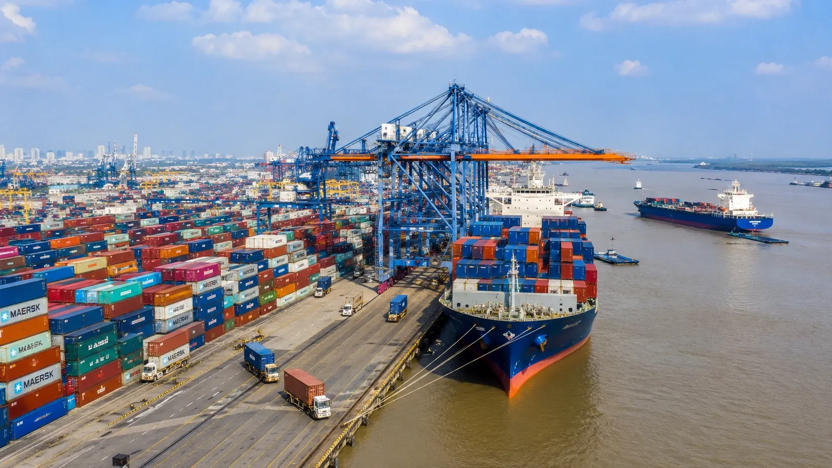 Việt Nam tiến tới mốc 1.000 tỷ USD thương mại: lực đẩy từ 6 FTA