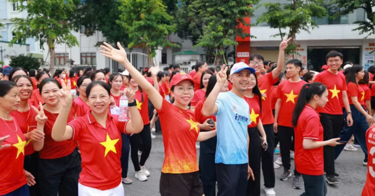 Phong trào đi bộ toàn quốc 10 tỷ bước và cú hích cho sức khỏe cộng đồng