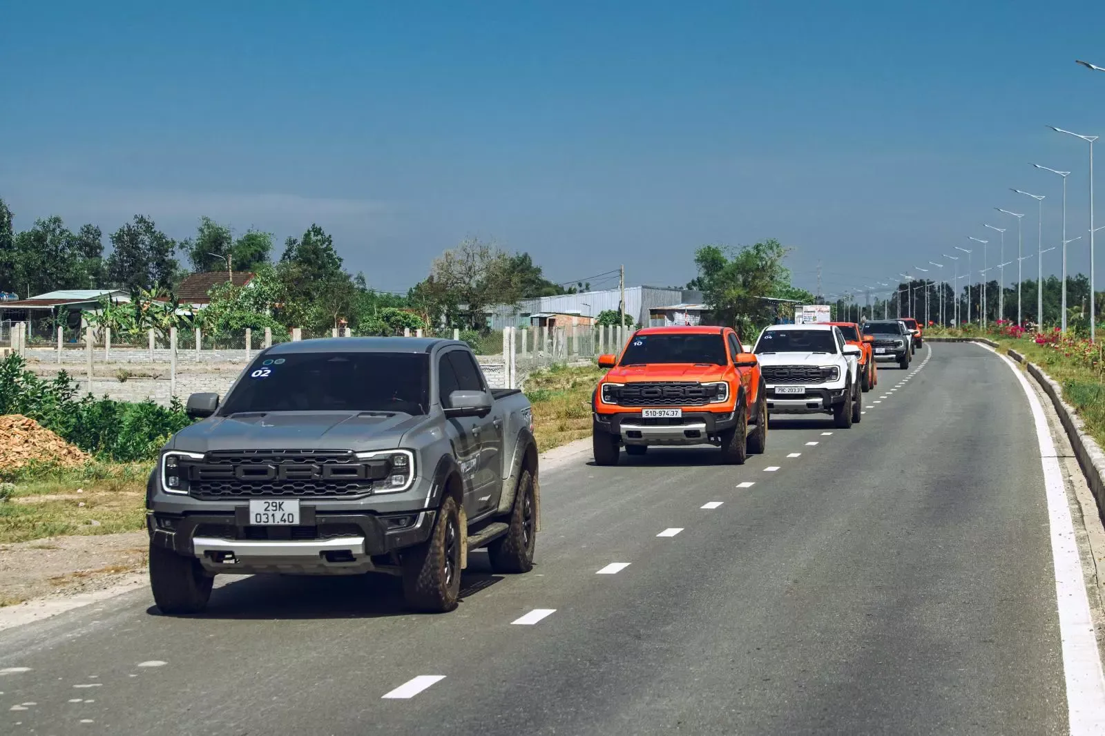Ford Ranger triệu hồi vì lỗi túi khí rèm trụ B: chủ xe cần làm gì