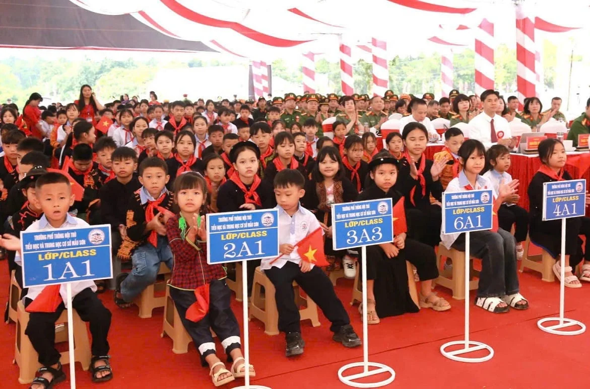 Trường nội trú 390 tỷ ở Mẫu Sơn và bước ngoặt giáo dục vùng biên