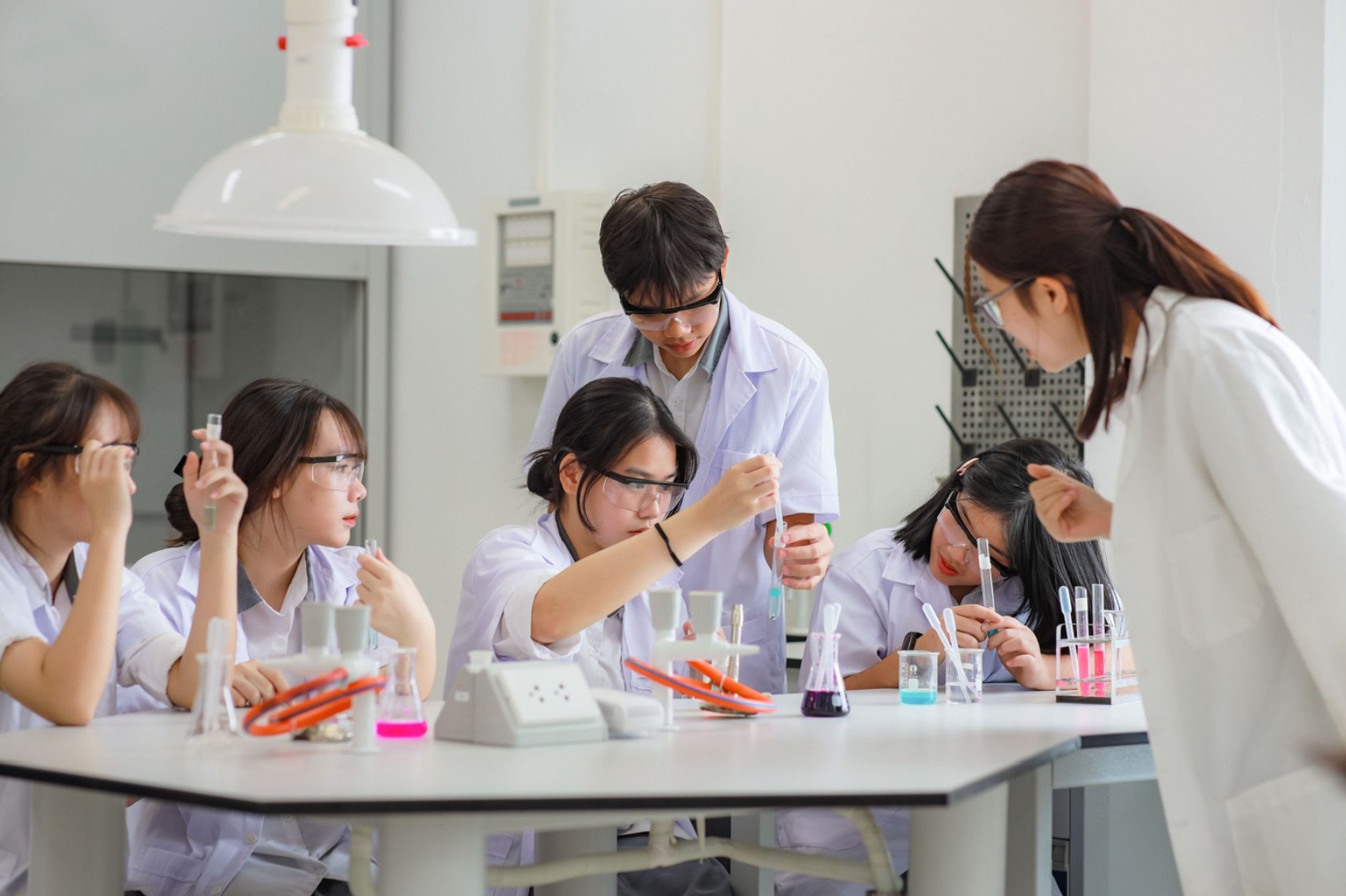 Đổi mới quản lý nghiên cứu khoa học: từ phòng thí nghiệm ra thị trường