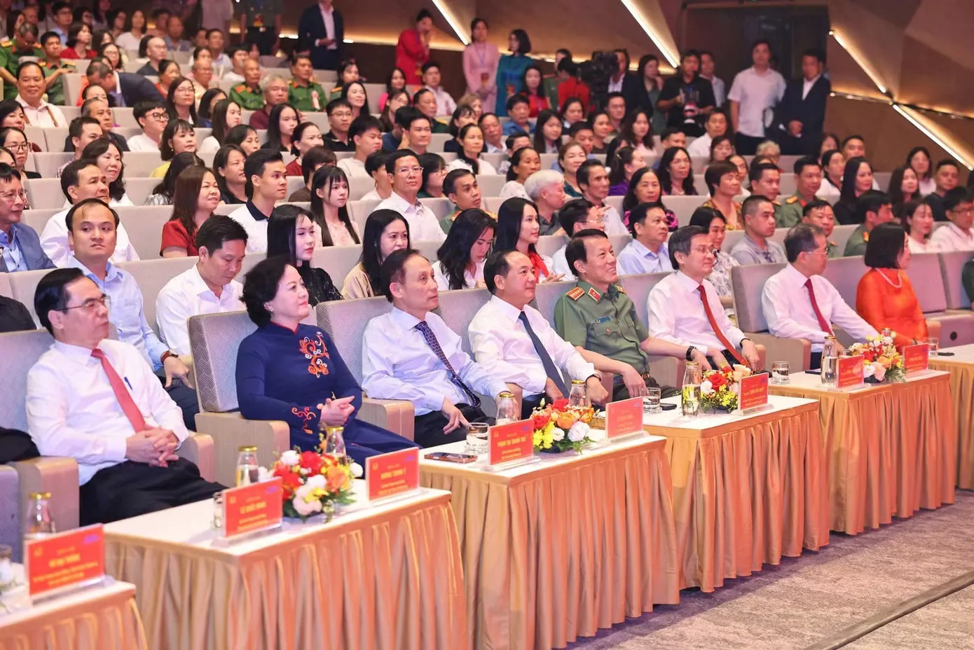 Đại tá Doãn Nho: tiếng violin tuổi 94 và bản hùng ca độc lập