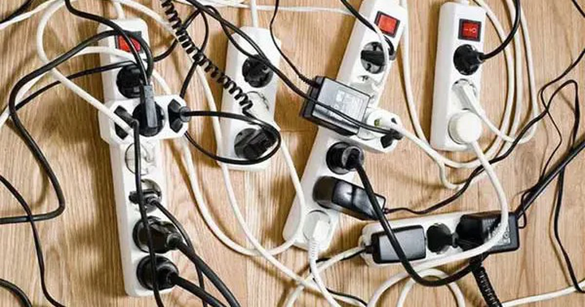 Tại sao phải rút phích cắm thiết bị gia dụng thông minh?
