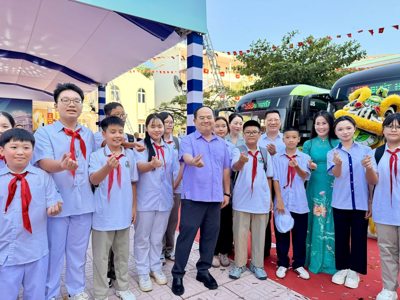 Xe buýt học đường miễn phí ở Quảng Ninh: bước ngoặt cho chính sách hỗ trợ học sinh