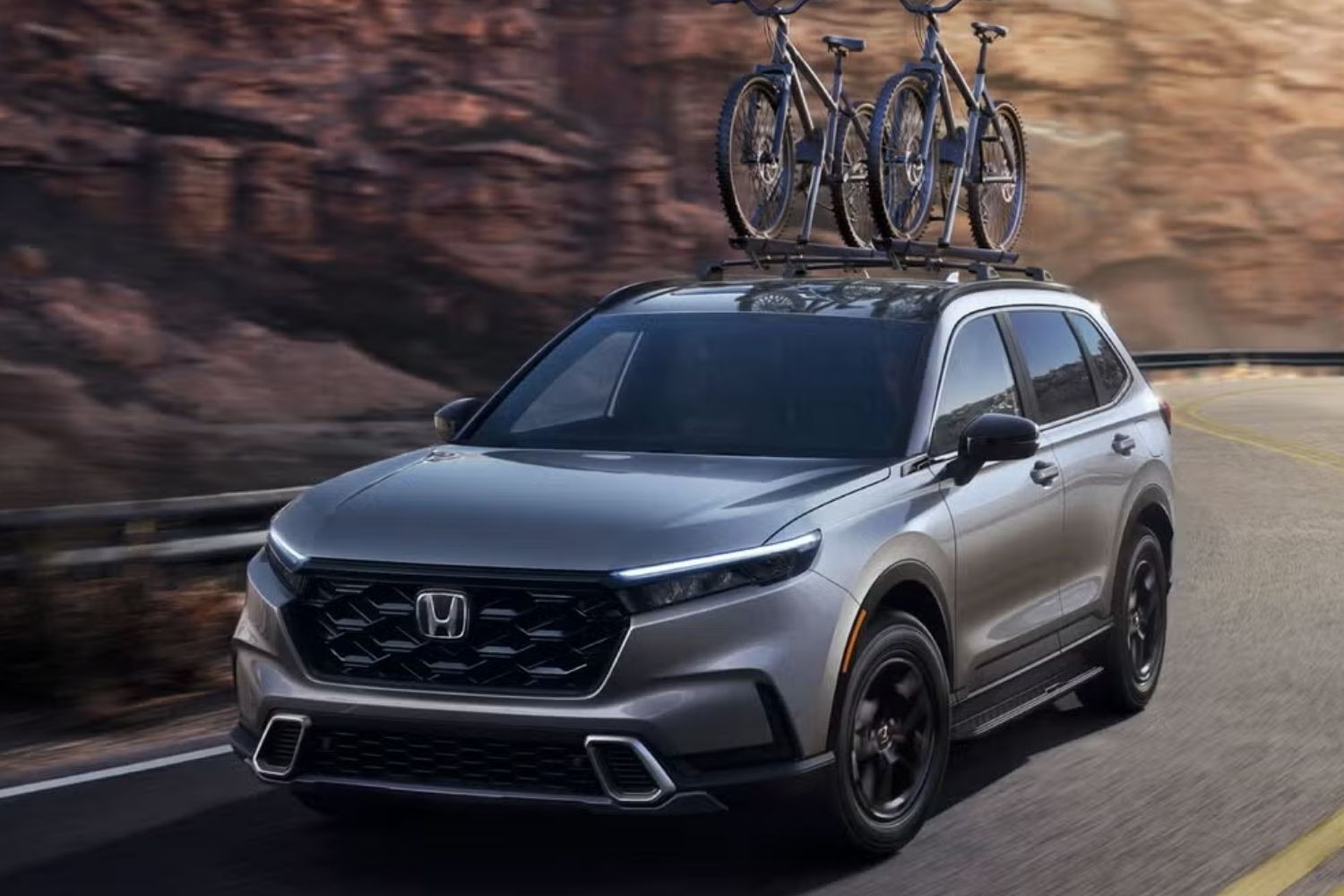 Lỗi camera trước và xì ron nắp máy trên Honda: Chi phí sửa chữa cao ngất và cách chủ xe đối phó