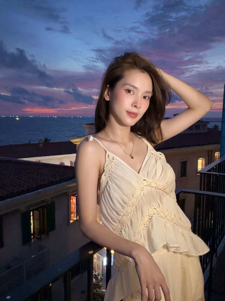 Hoàng Thùy Linh Và OOTD Sao Việt: Khi Phong Cách Đời Thường Thành Biểu Tượng