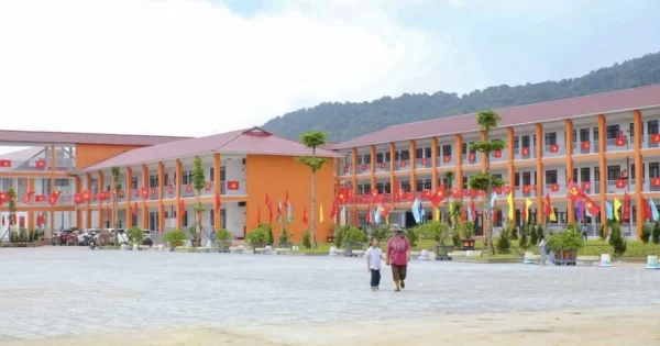 Năm học mới: Từ sắp xếp mạng lưới trường đến chất lượng giáo dục thực chất